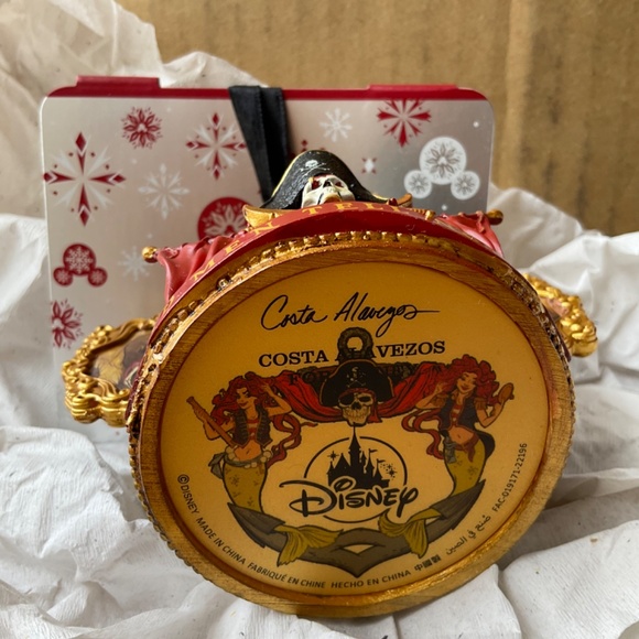 Disney pirates of the Caribbean ear hat ornament - Picture 2 of 3